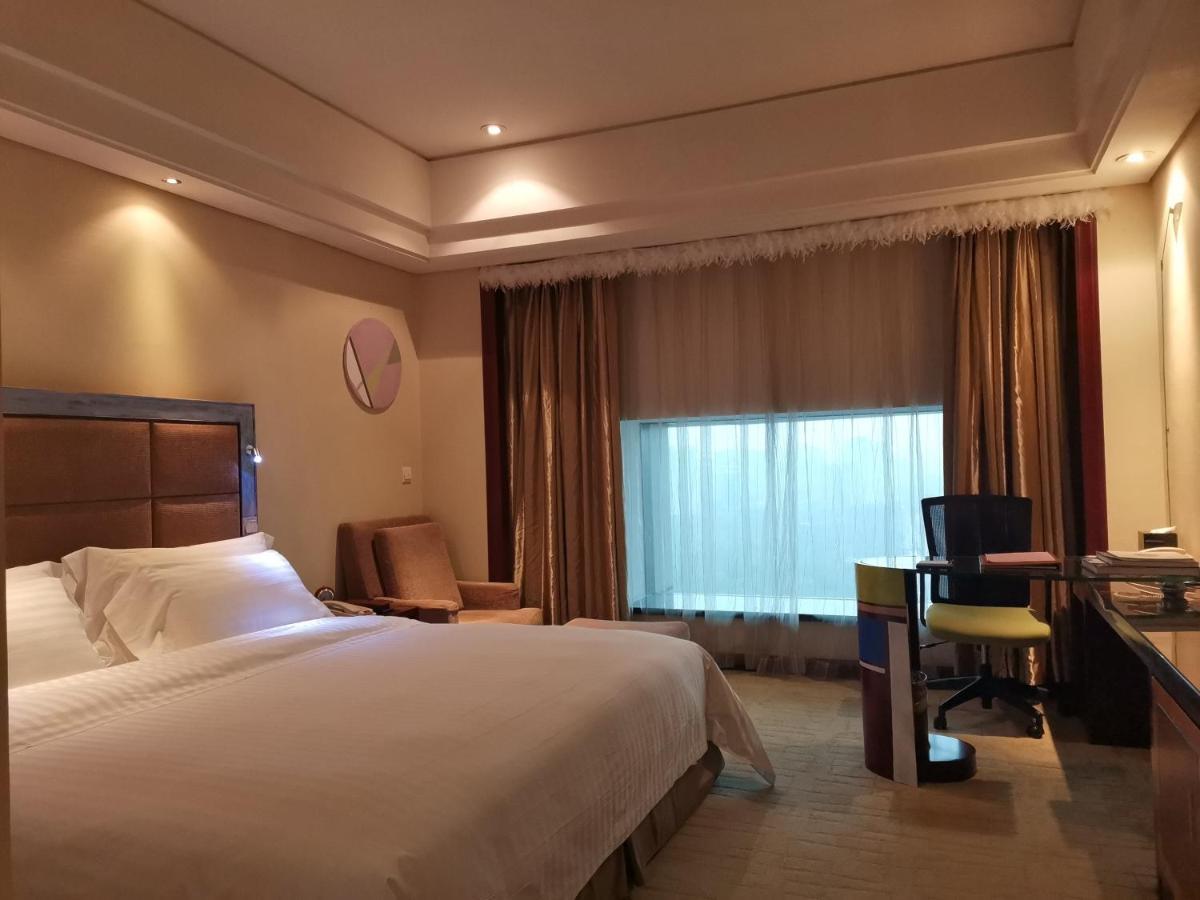 Daysun International Hotel Guangzhou Exterior photo