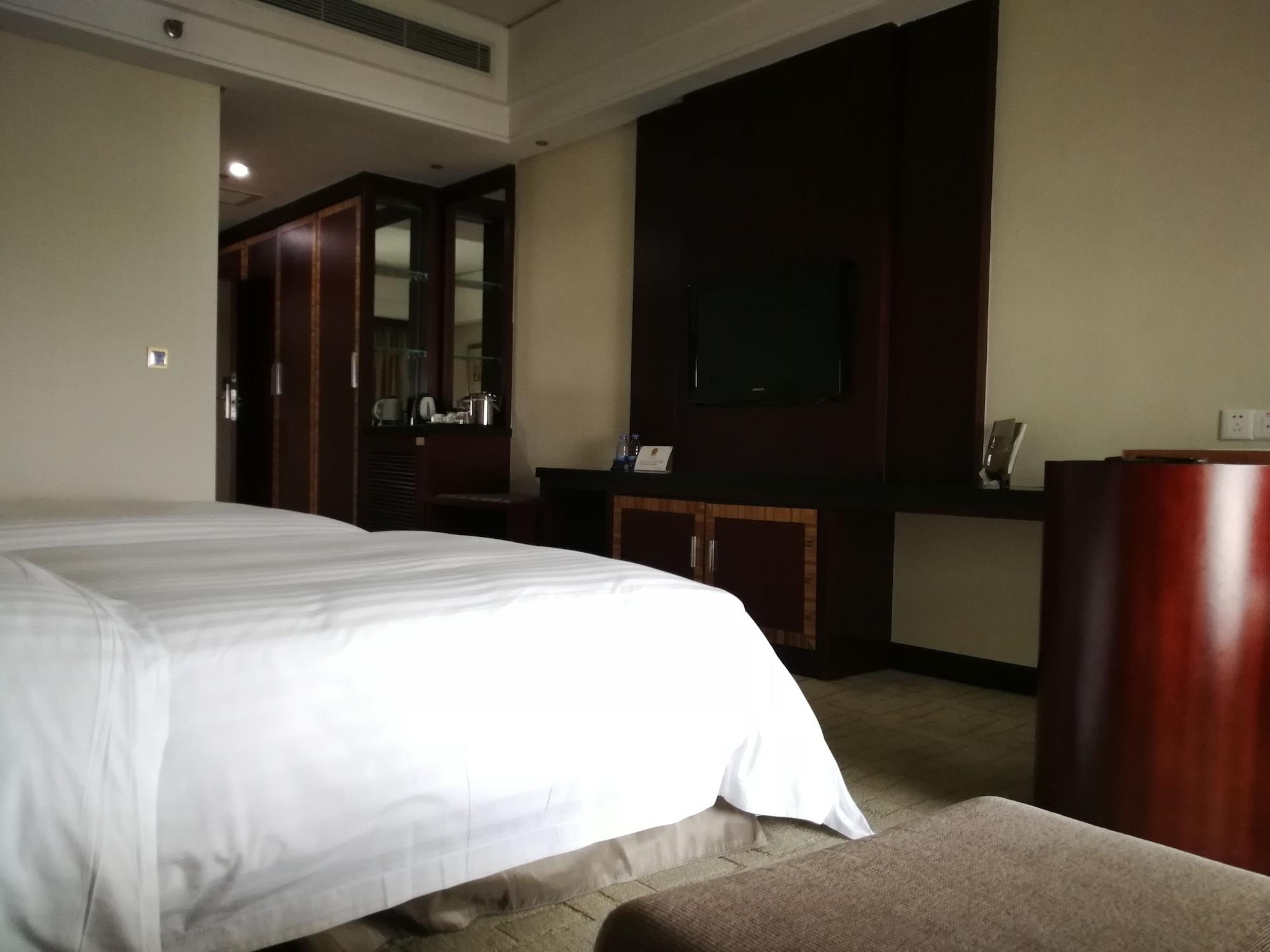 Daysun International Hotel Guangzhou Exterior photo