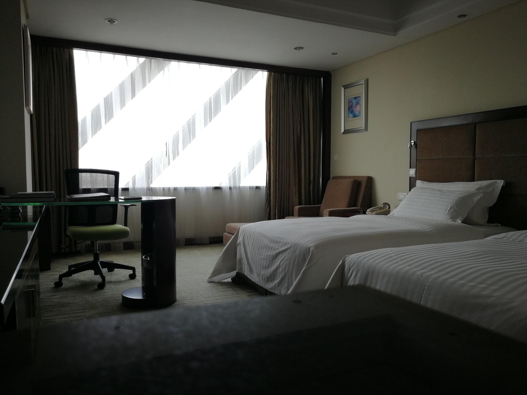 Daysun International Hotel Guangzhou Exterior photo