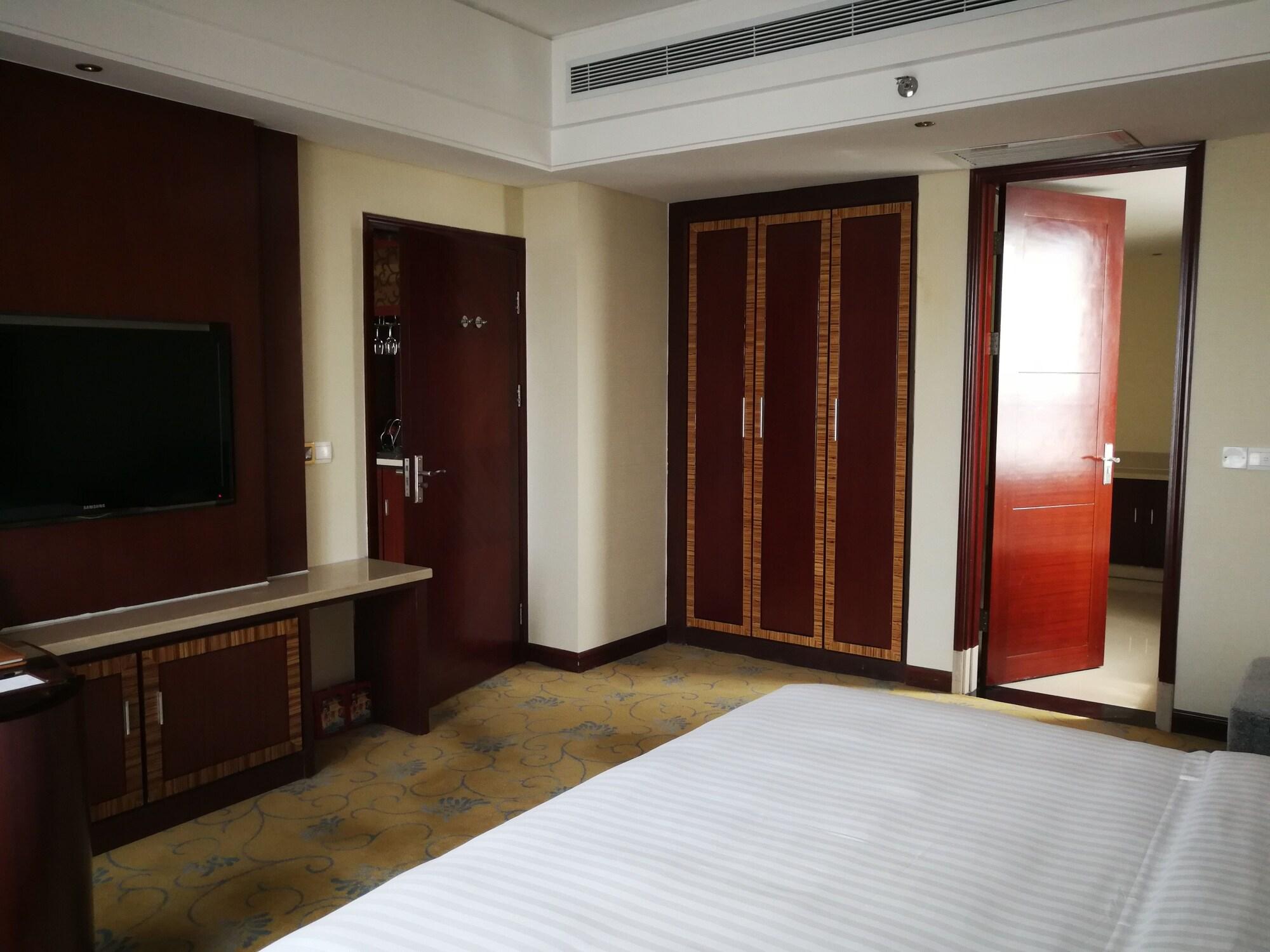 Daysun International Hotel Guangzhou Exterior photo
